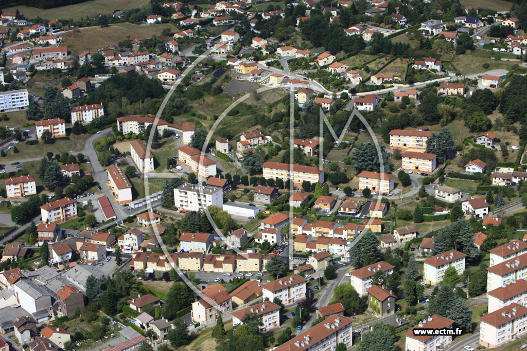 Photo arienne de Unieux (Le Plateau)
