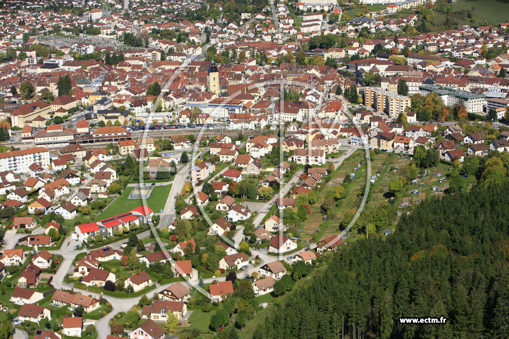 Photo arienne de Pontarlier (Faubourg Saint Claude)