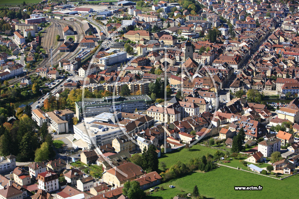 Photo arienne de Pontarlier (Faubourg Saint Etienne)