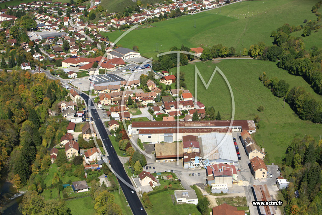 Photo arienne de Pontarlier (Le Moulin Maugain)