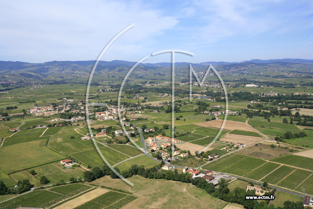 Photo arienne de Corcelles-en-Beaujolais