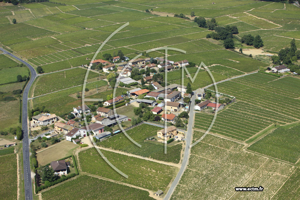 Photo arienne de Corcelles-en-Beaujolais (Les Marcelins)