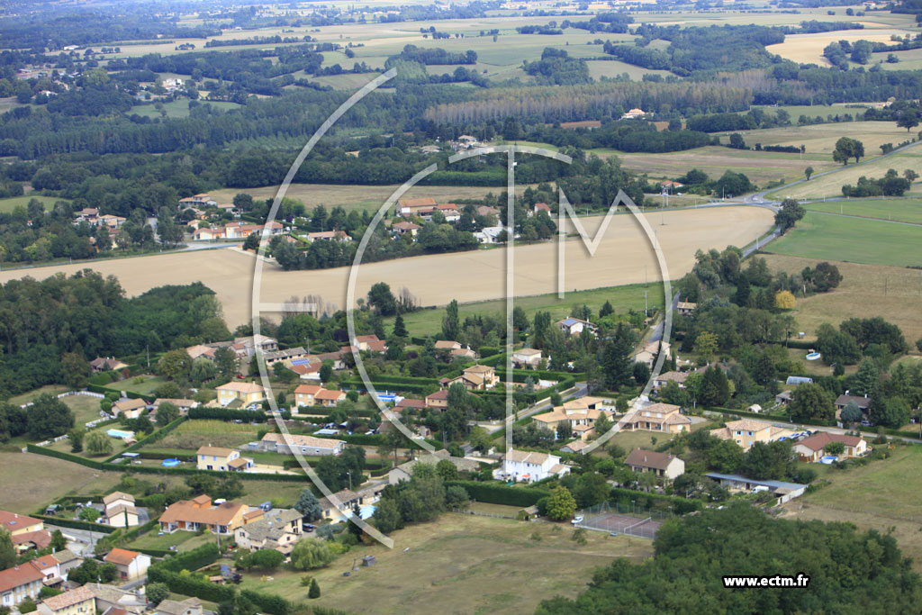 Photo arienne de Montceaux (Les Rivaux)