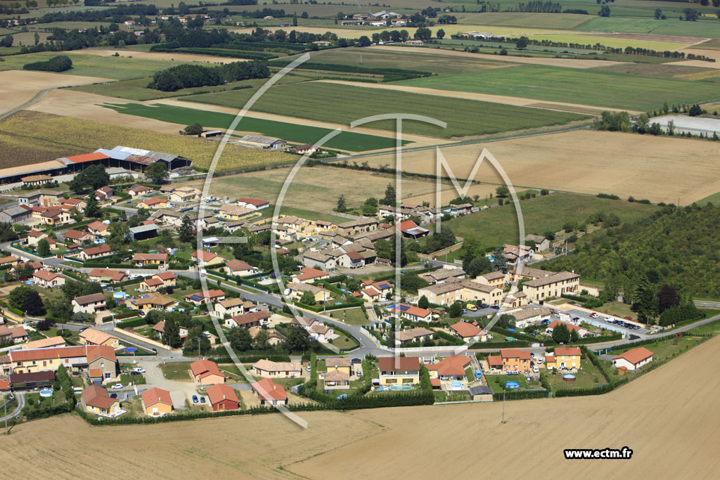 Photo arienne de Taponas (Villeneuve)