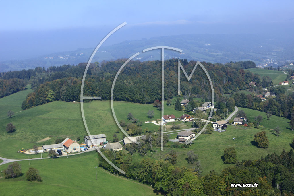 Photo arienne de Aviernoz (Route des Ctes en Haut)