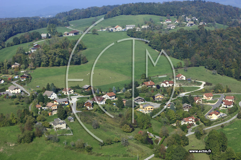 Photo arienne de Aviernoz (Route des Resses)