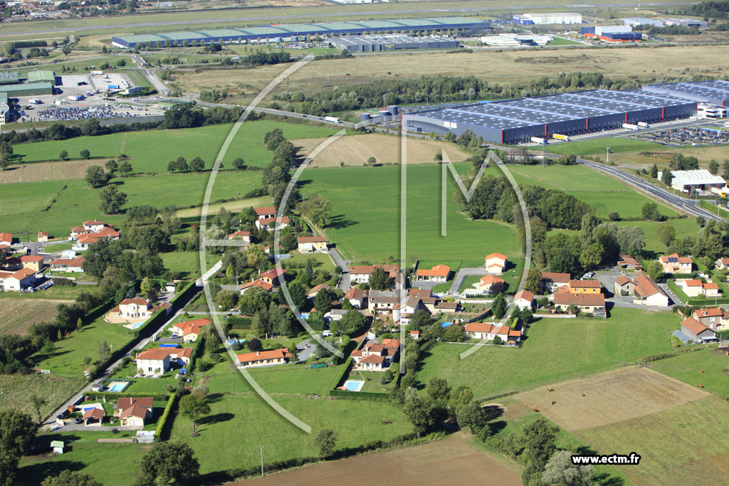 Photo arienne de Saint-Bonnet-les-Oules (Lapra)