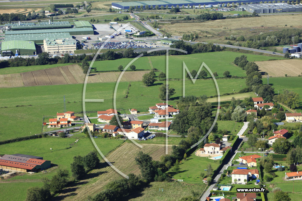 Photo arienne de Saint-Bonnet-les-Oules (Lapra)