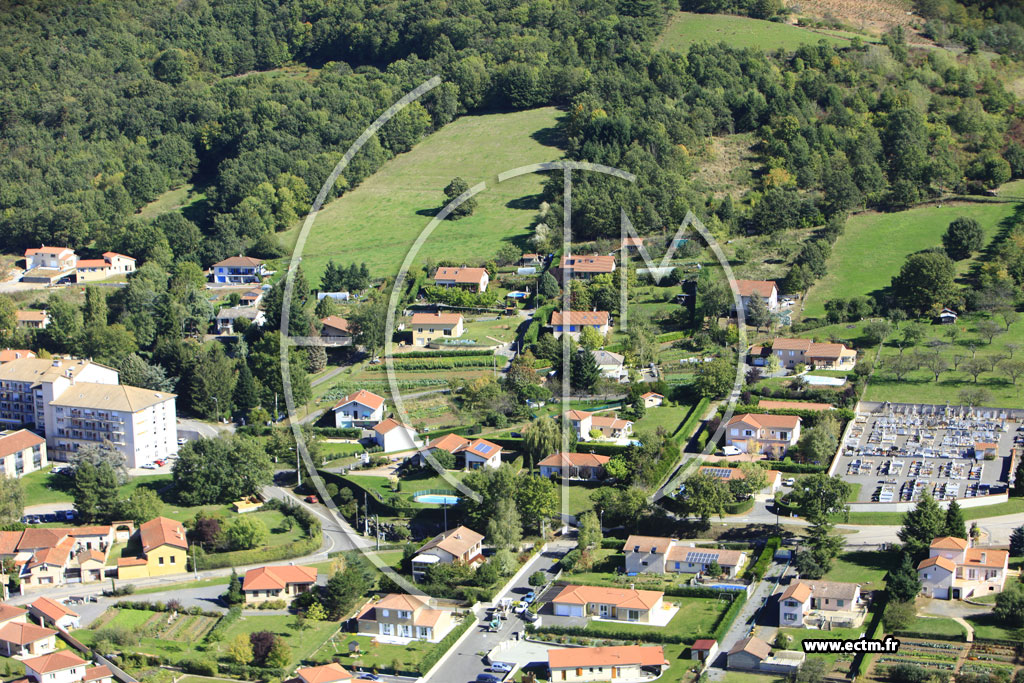 Photo arienne de Bellegarde-en-Forez (Bourg Chanin)