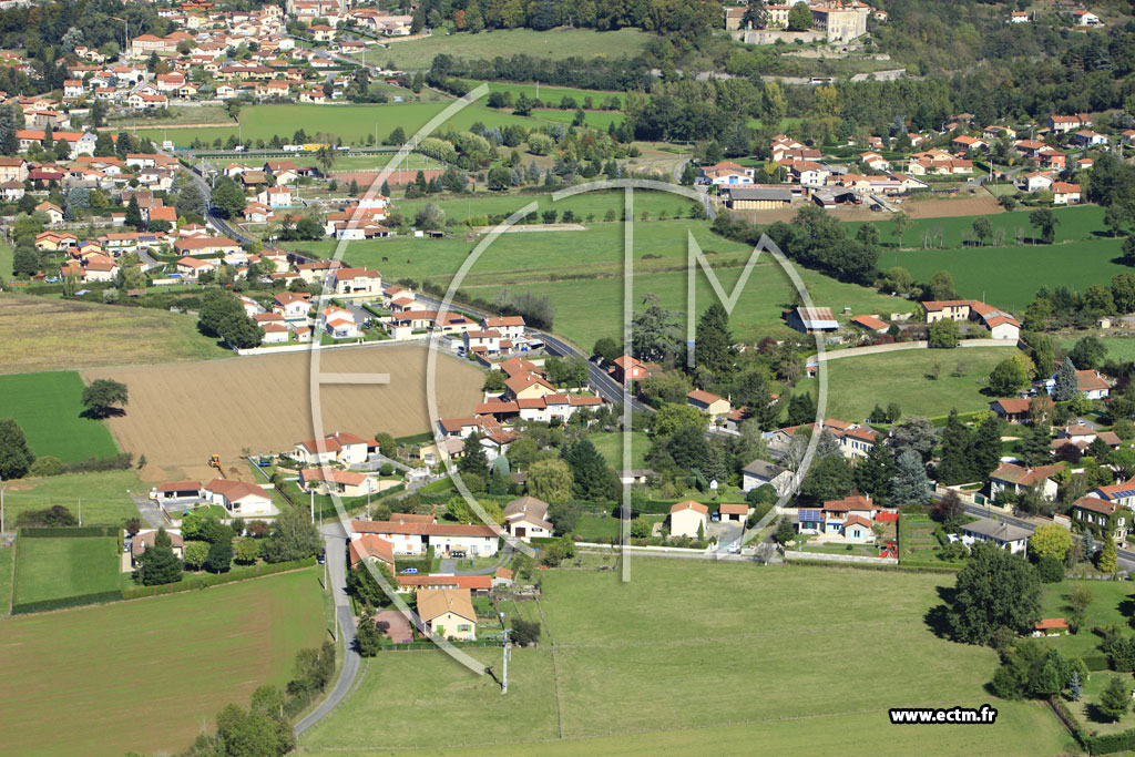 Photo arienne de Bellegarde-en-Forez (La Basse Veange)