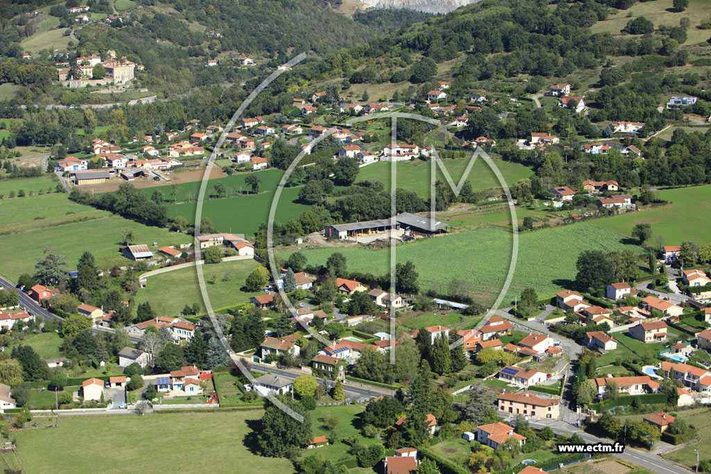 Photo arienne de Bellegarde-en-Forez (La Basse Veange)