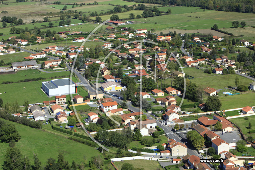 Photo arienne de Boisset-ls-Montrond