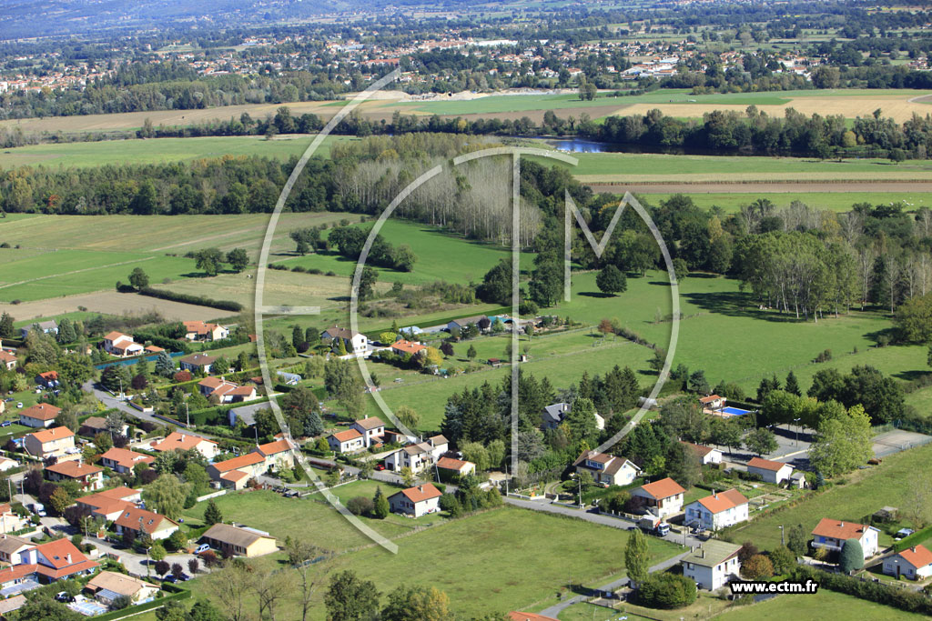 Photo arienne de Boisset-ls-Montrond