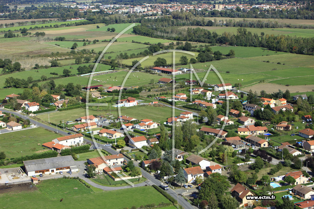 Photo arienne de Boisset-ls-Montrond