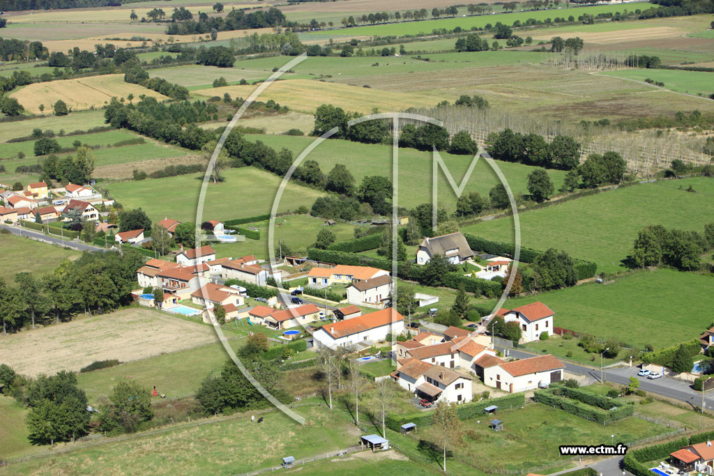 Photo arienne de Boisset-ls-Montrond