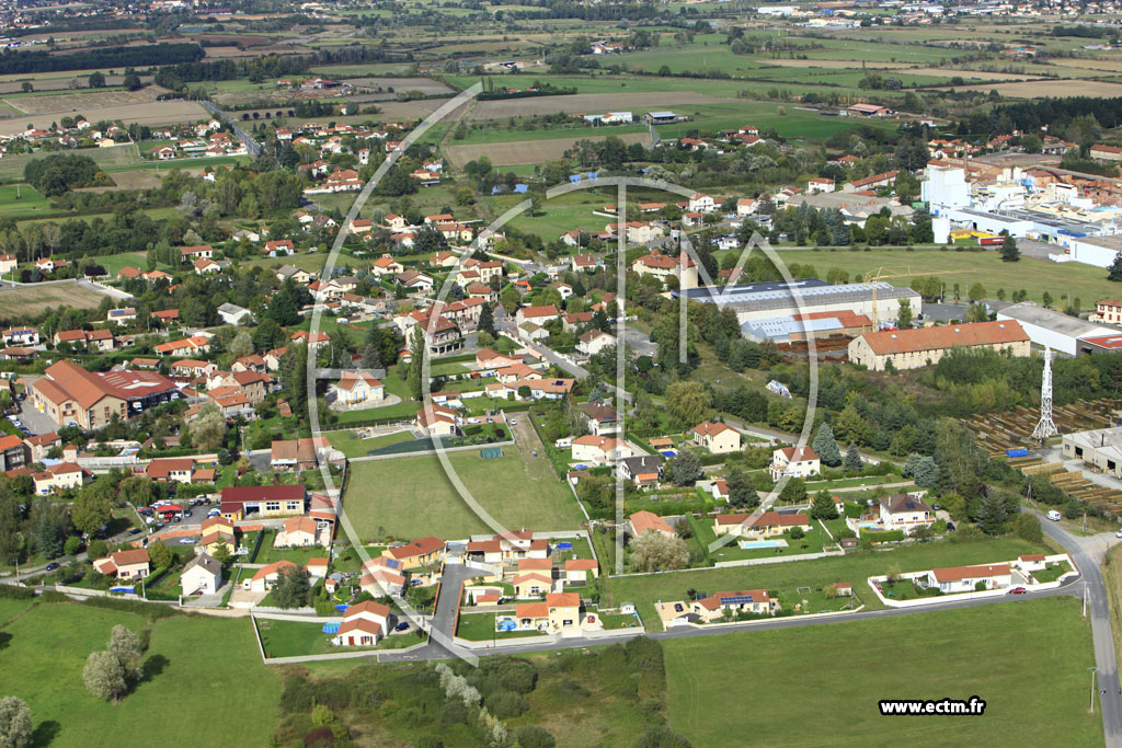 Photo arienne de Saint-Marcellin-en-Forez