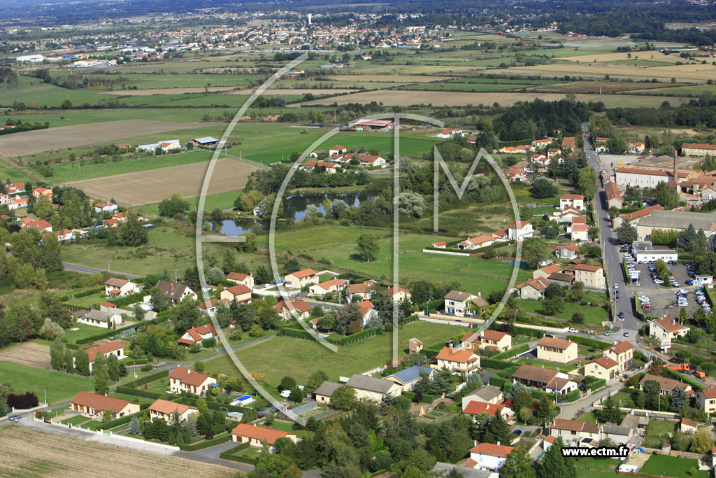 Photo arienne de Saint-Marcellin-en-Forez