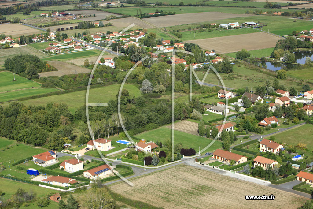 Photo arienne de Saint-Marcellin-en-Forez