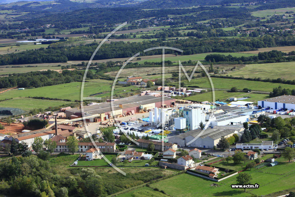 Photo arienne de Saint-Marcellin-en-Forez