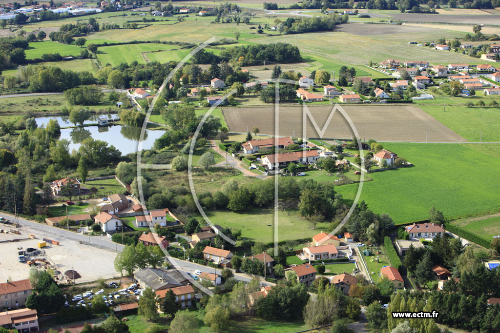 Photo arienne de Saint-Marcellin-en-Forez