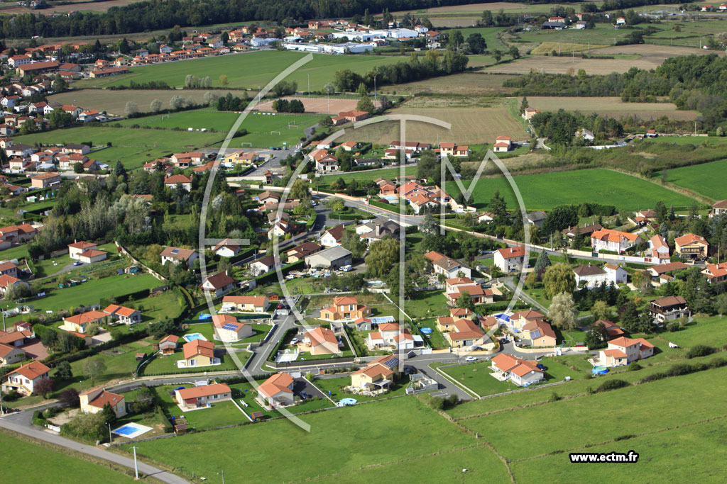 Photo arienne de Saint-Marcellin-en-Forez