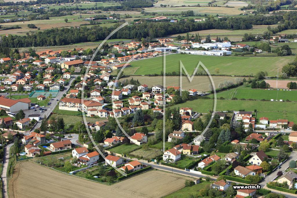 Photo arienne de Saint-Marcellin-en-Forez