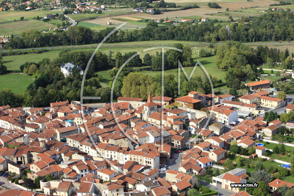 Photo arienne de Saint-Marcellin-en-Forez