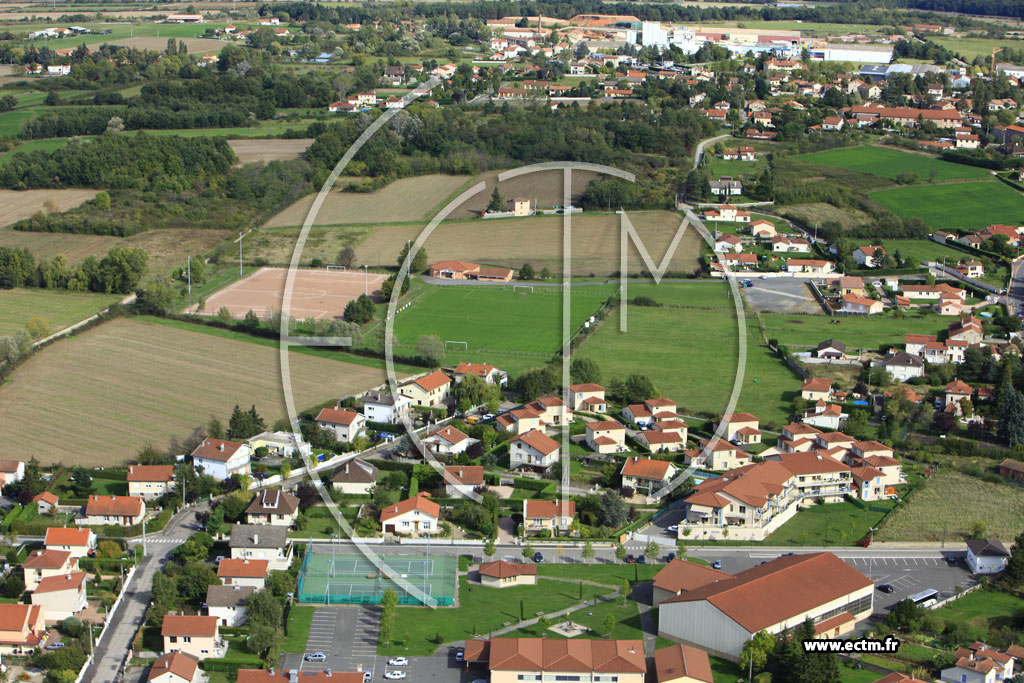 Photo arienne de Saint-Marcellin-en-Forez
