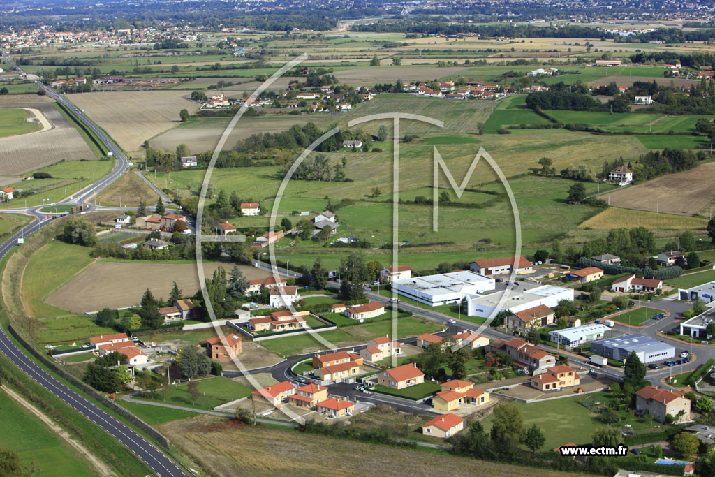 Photo arienne de Saint-Marcellin-en-Forez