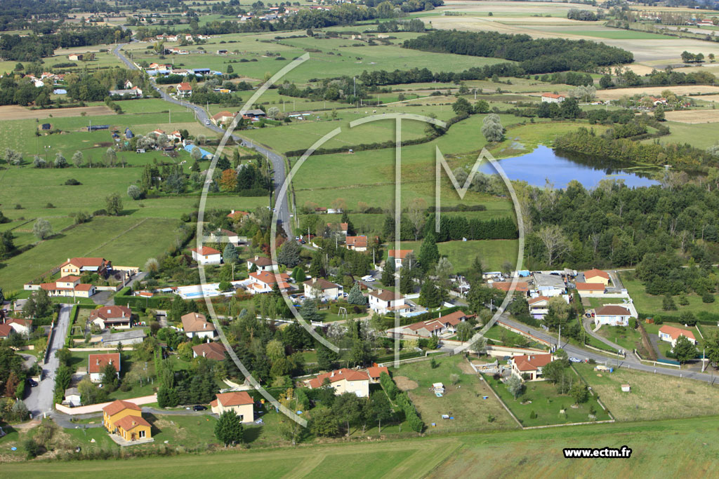 Photo arienne de Saint-Marcellin-en-Forez