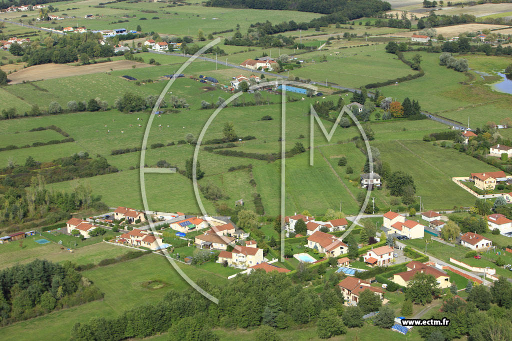 Photo arienne de Saint-Marcellin-en-Forez