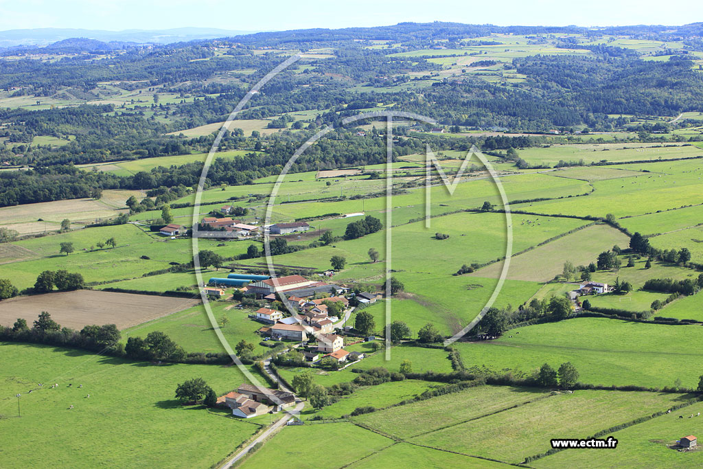 Photo arienne de Saint-Marcellin-en-Forez
