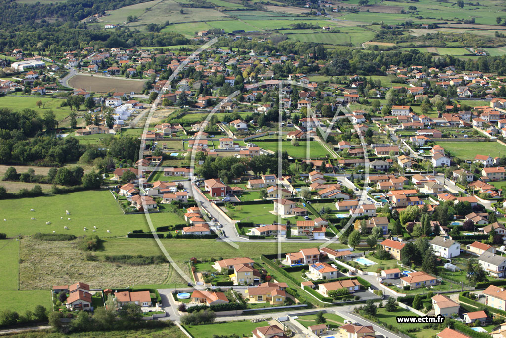 Photo arienne de Saint-Marcellin-en-Forez