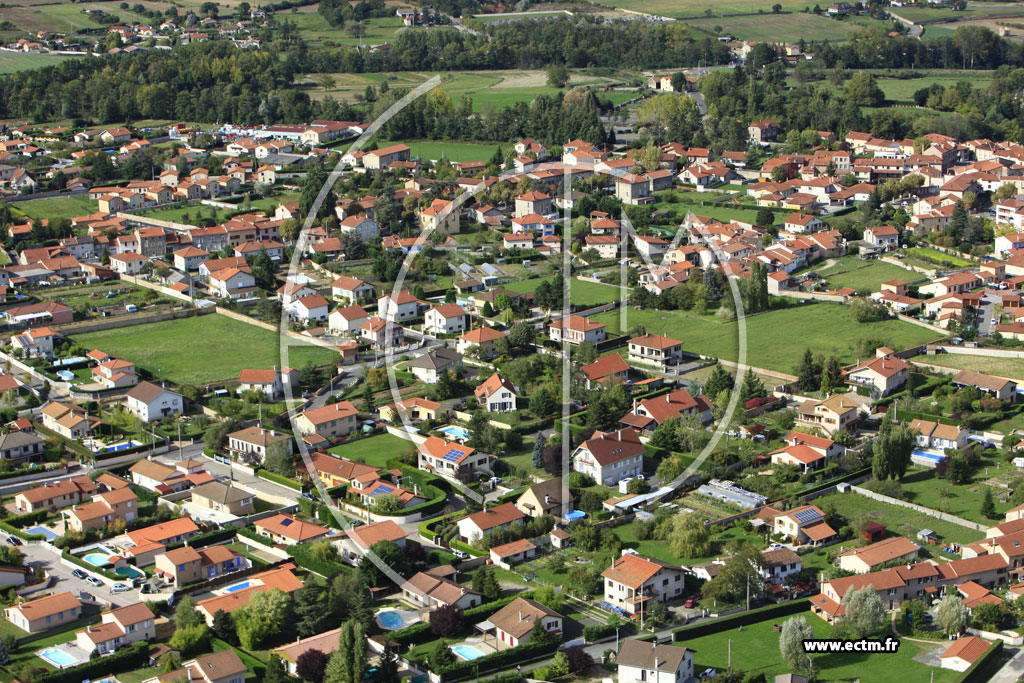 Photo arienne de Saint-Marcellin-en-Forez