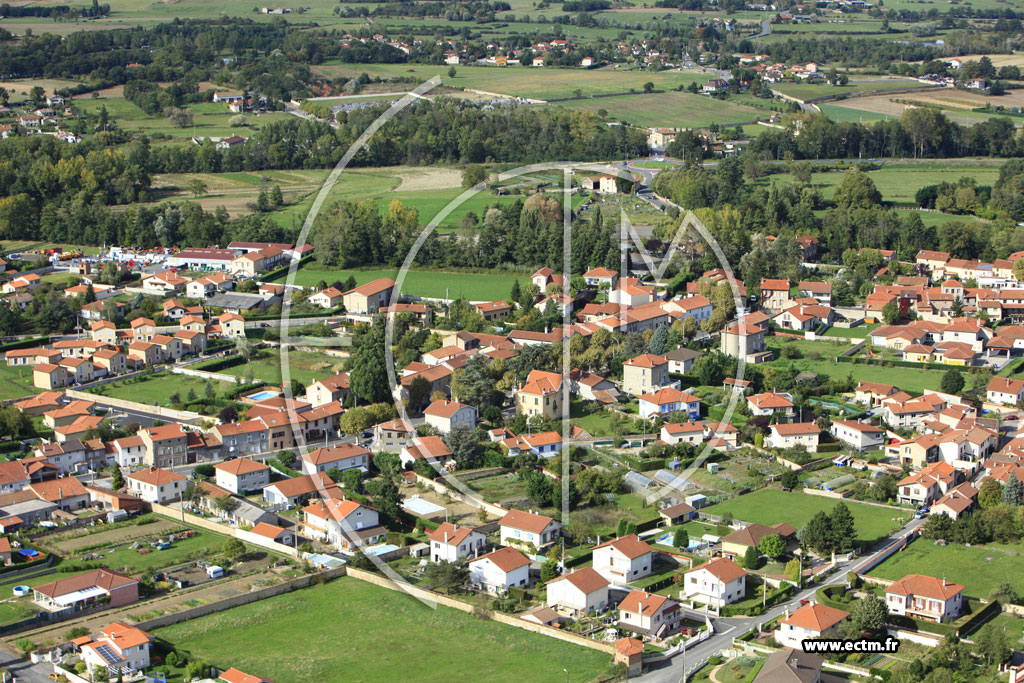 Photo arienne de Saint-Marcellin-en-Forez