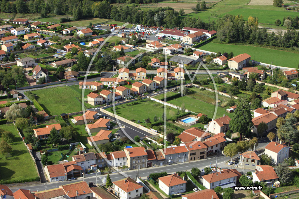 Photo arienne de Saint-Marcellin-en-Forez
