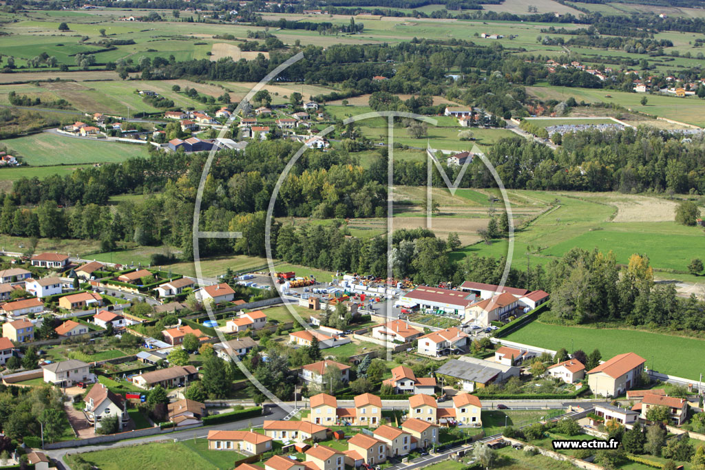 Photo arienne de Saint-Marcellin-en-Forez