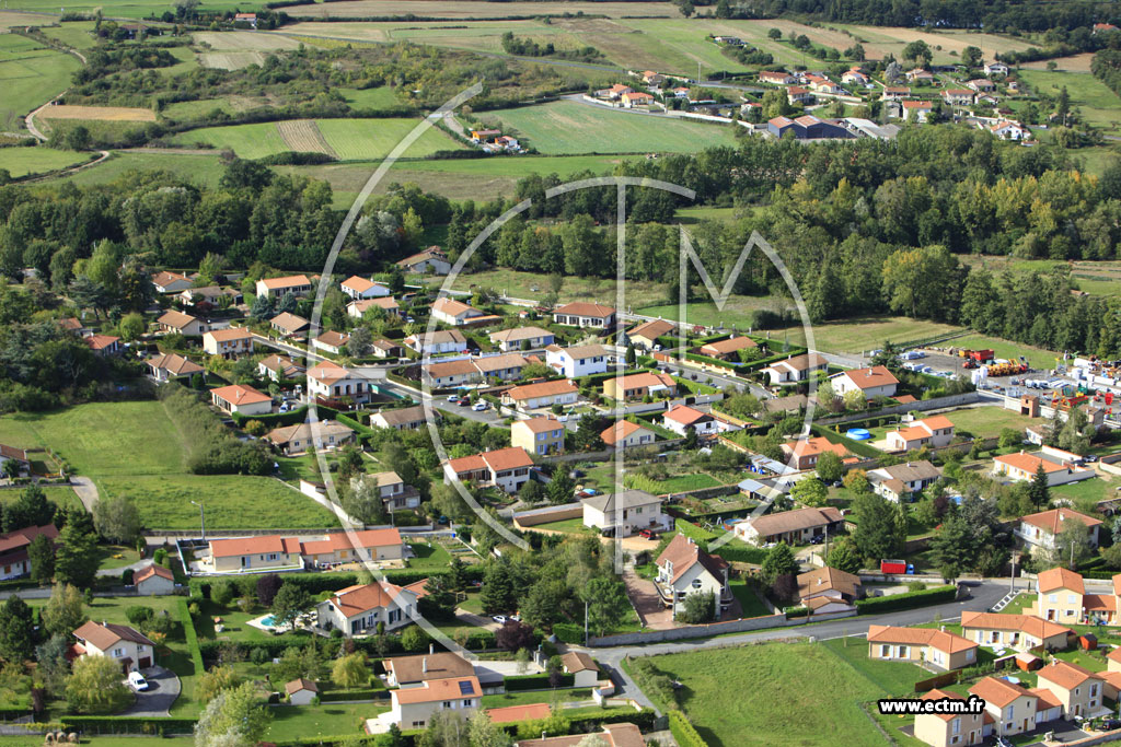 Photo arienne de Saint-Marcellin-en-Forez