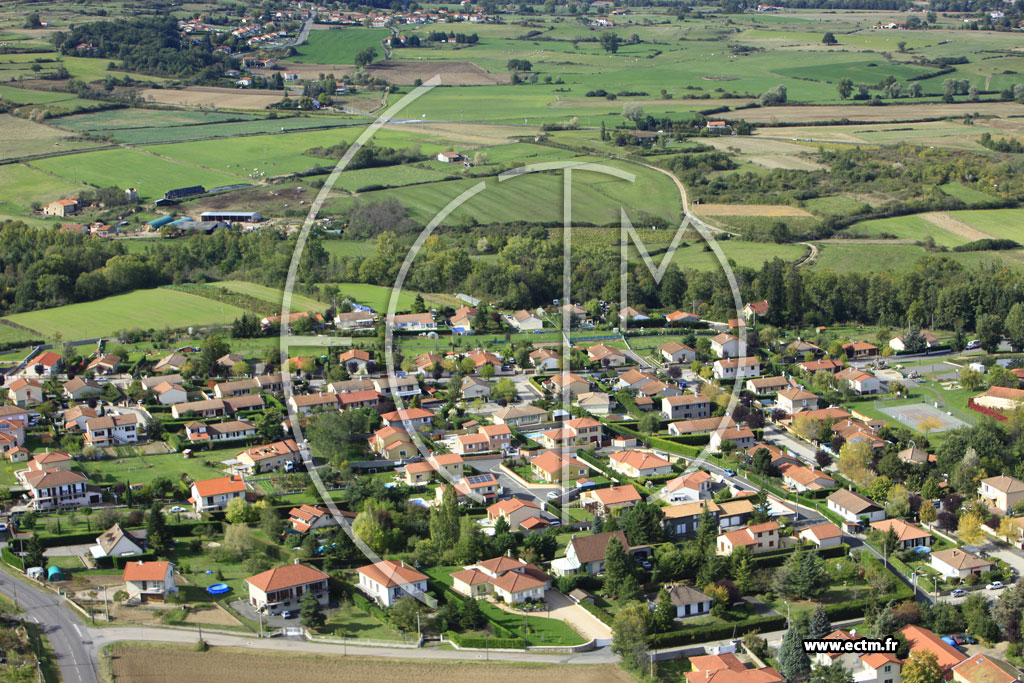 Photo arienne de Saint-Marcellin-en-Forez