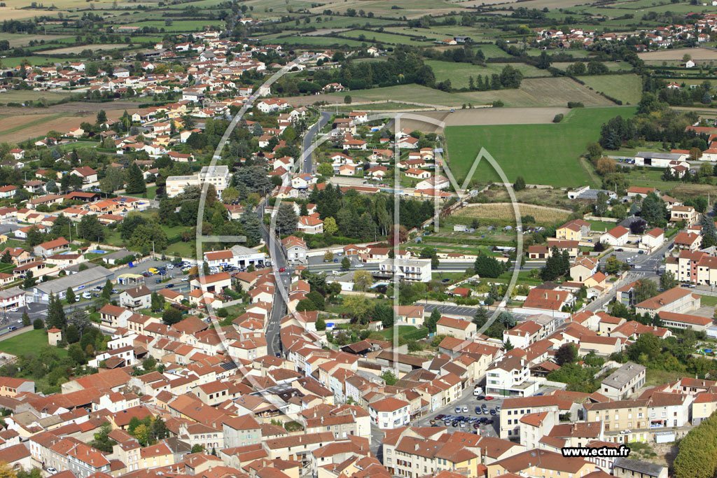 Photo arienne de Sury-le-Comtal