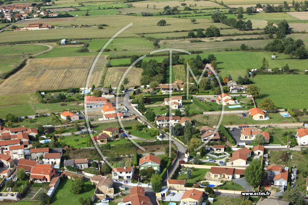 Photo arienne de Sury-le-Comtal (Epeluy)