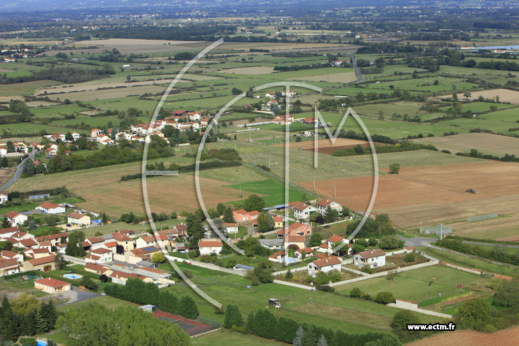Photo arienne de Sury-le-Comtal (Le Mont)