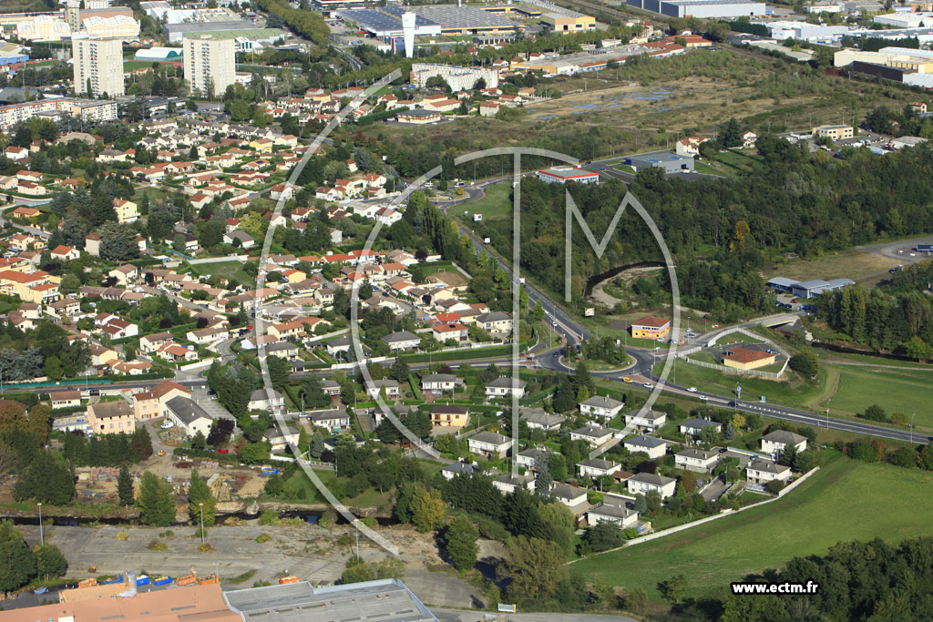 Photo arienne de Andrzieux-Bouthon (Andrzieux)