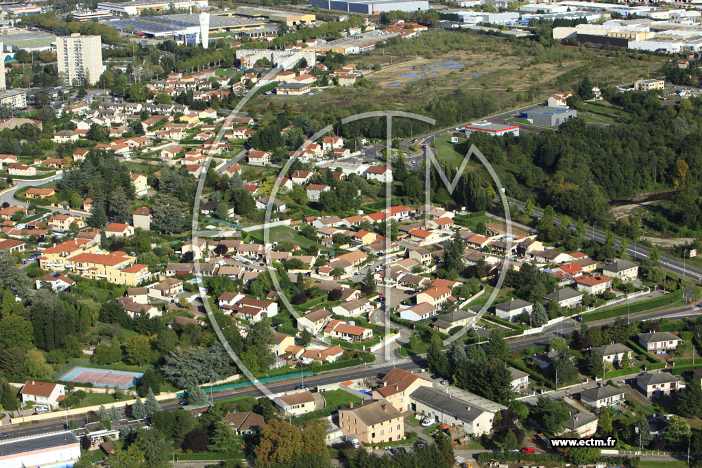 Photo arienne de Andrzieux-Bouthon (Andrzieux)