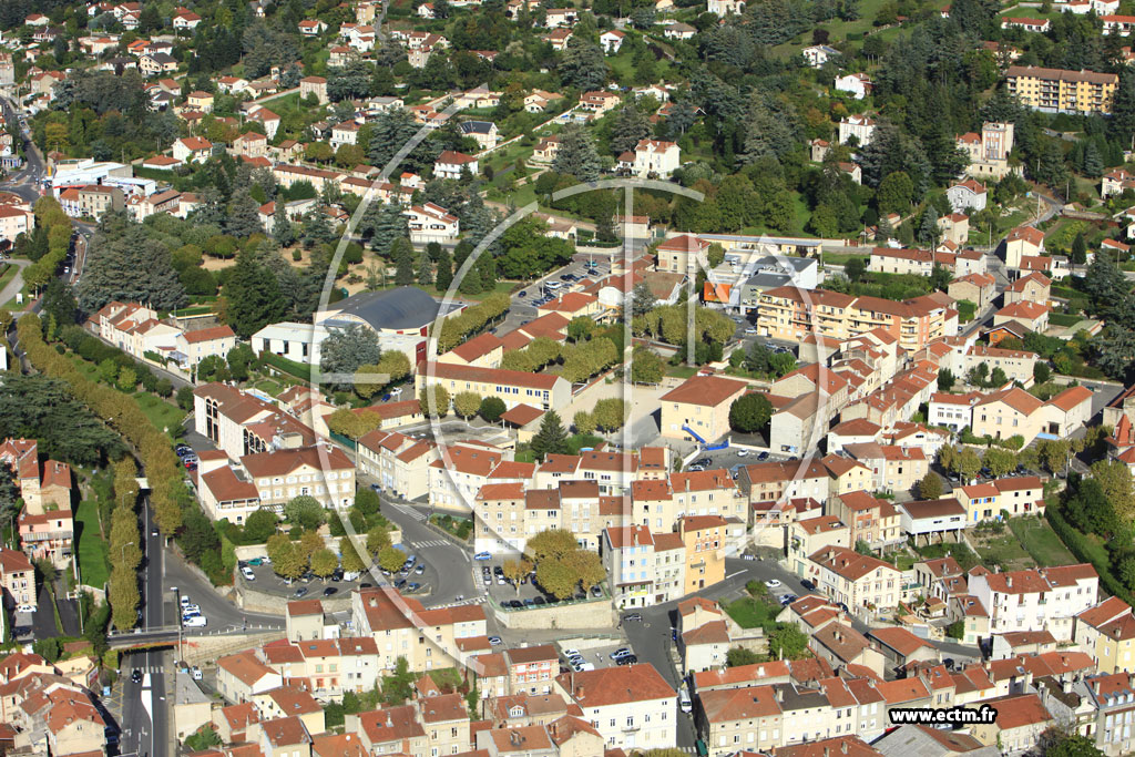 Photo arienne de Saint-Just-Saint-Rambert (Le Vieux Saint Just)