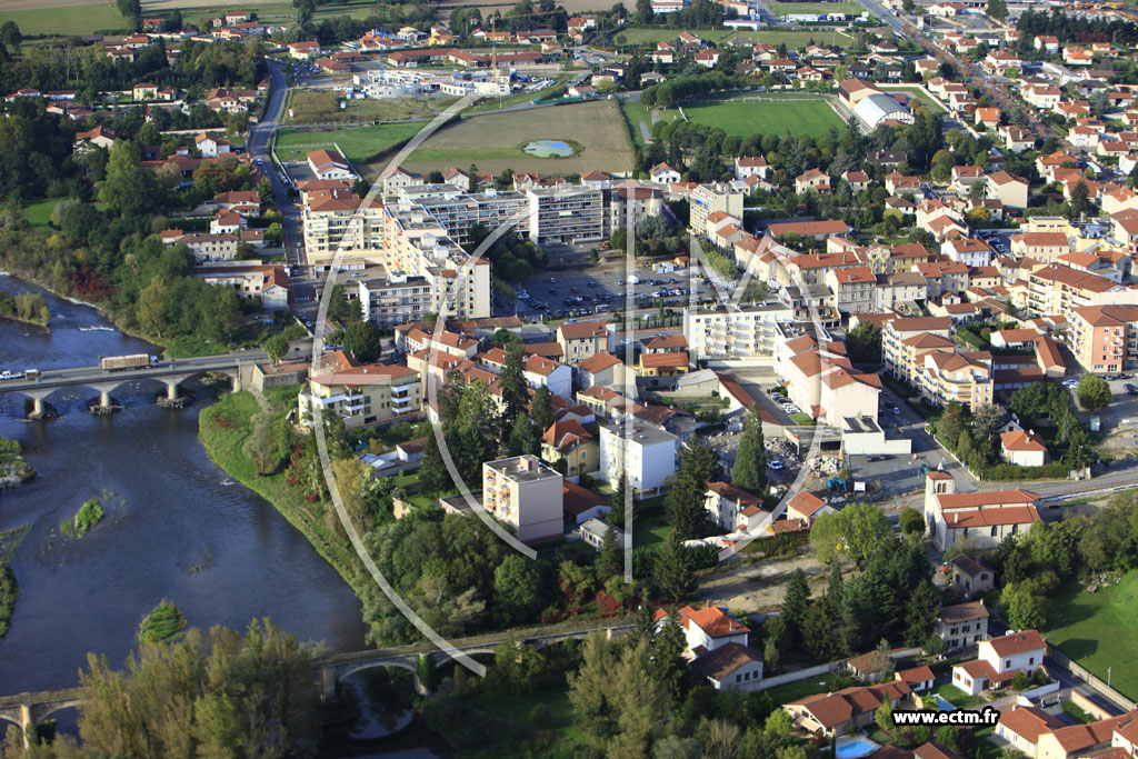 Photo arienne de Montrond-les-Bains