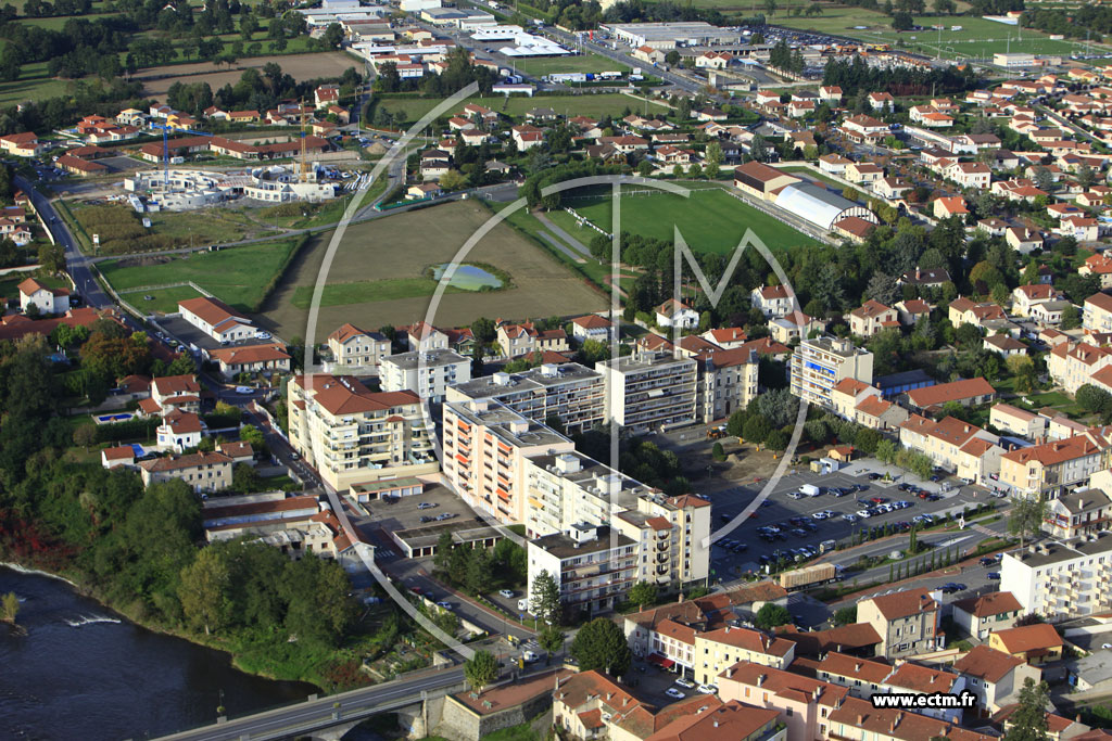 Photo arienne de Montrond-les-Bains