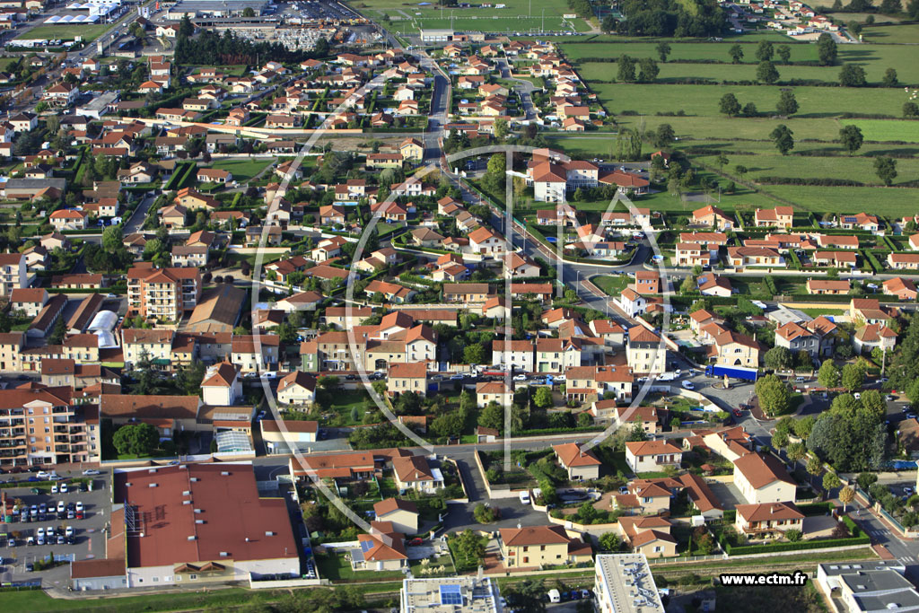 Photo arienne de Montrond-les-Bains