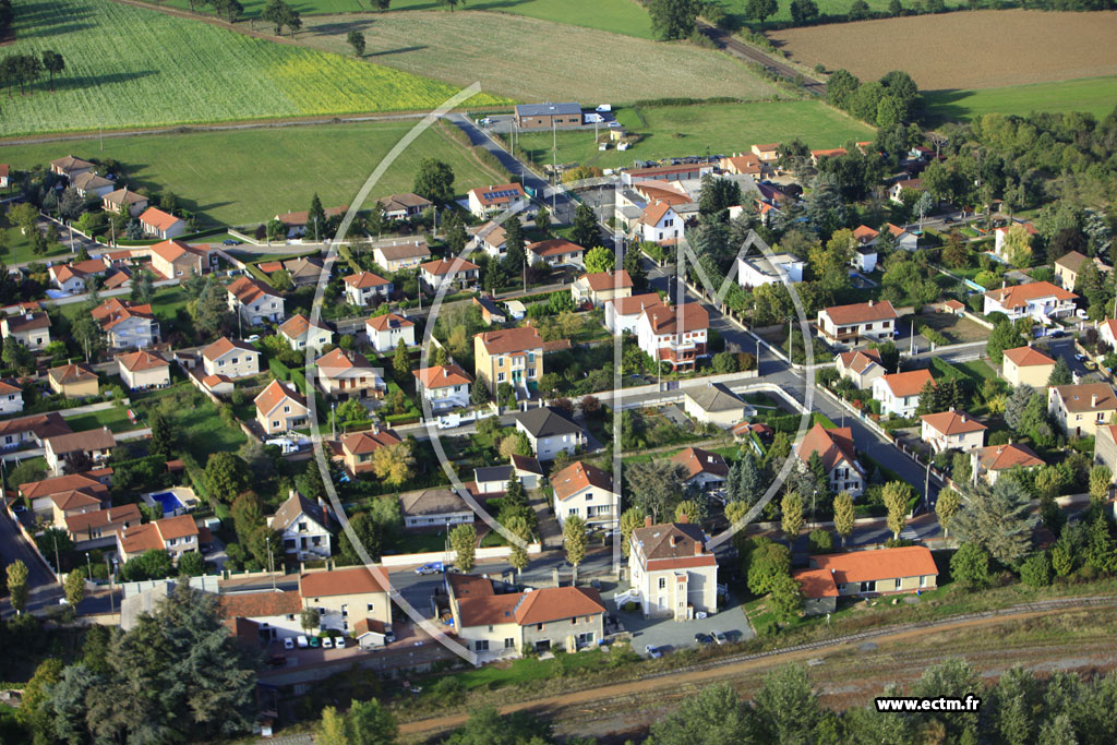 Photo arienne de Montrond-les-Bains (Avenue de la Gare)