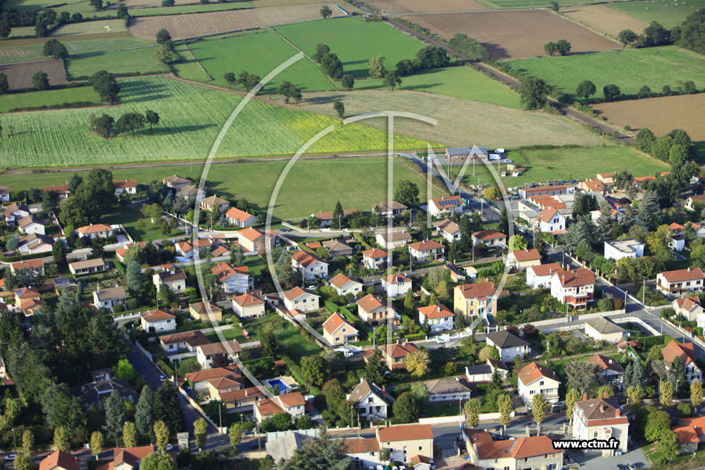 Photo arienne de Montrond-les-Bains (Avenue de la Gare)